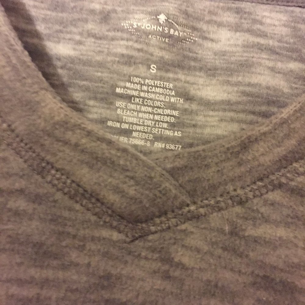 Sweater - Picture 6 of 6